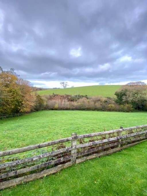 Woodland View At Hewish Mill Βίλα Bittadon Εξωτερικό φωτογραφία